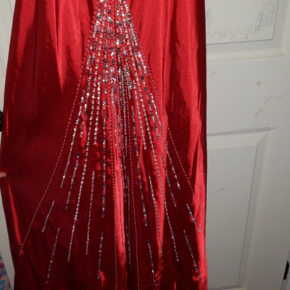 Formal - Picture 4 of 5